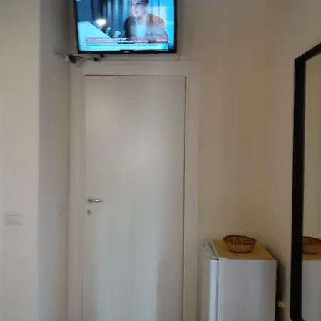 Alla Scalinata Πανσιόν *